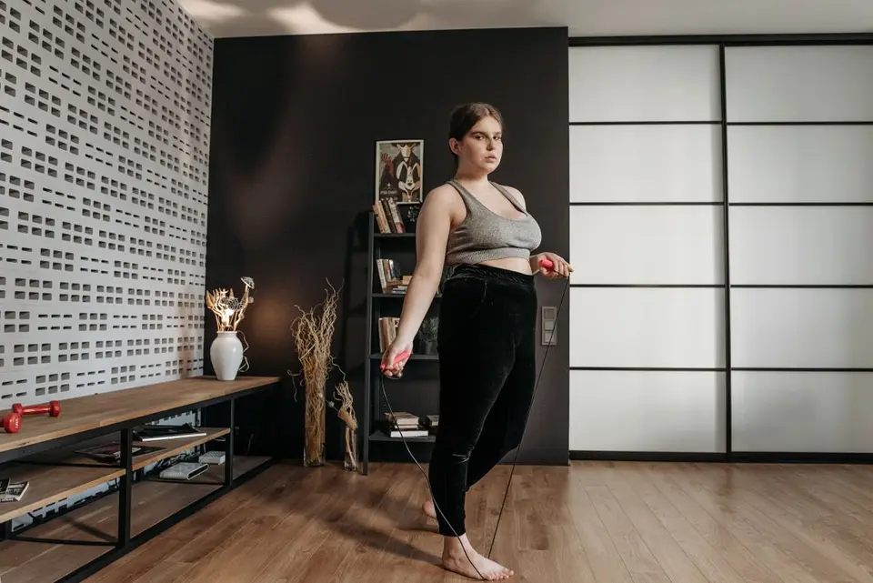 Alternativas de cardio en casa sin máquinas grandes