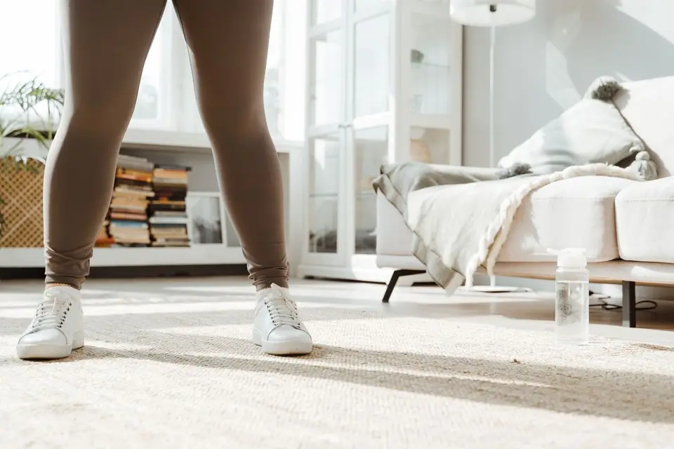 Gimnasio en casa con 100 euros: qué comprar (2026)